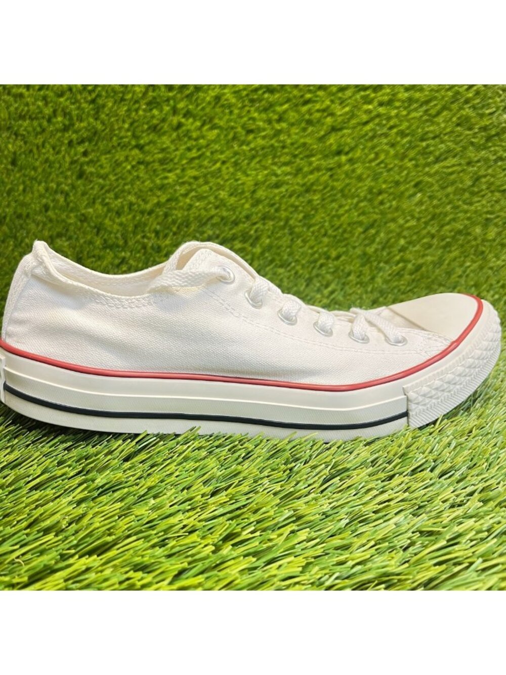 Converse Chuck Taylor All Star OX Womens Size 9 White Athletic Shoes‎ Sneakers